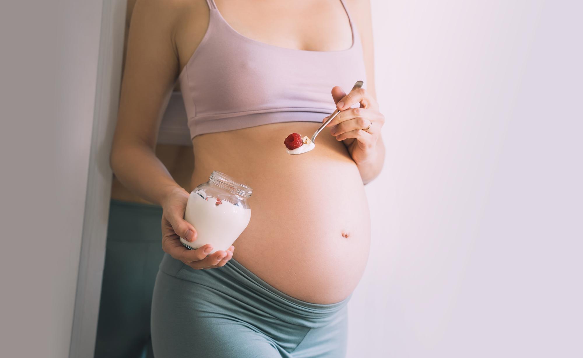 Bổ sung canxi và vitamin D cho phụ nữ mang thai: Vai trò, liều khuyến cáo và lưu ý an toàn